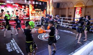 昨天的世界拳王争霸赛